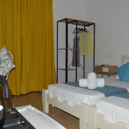 Pansion Katerina Hotel Скиатос Екстериор снимка