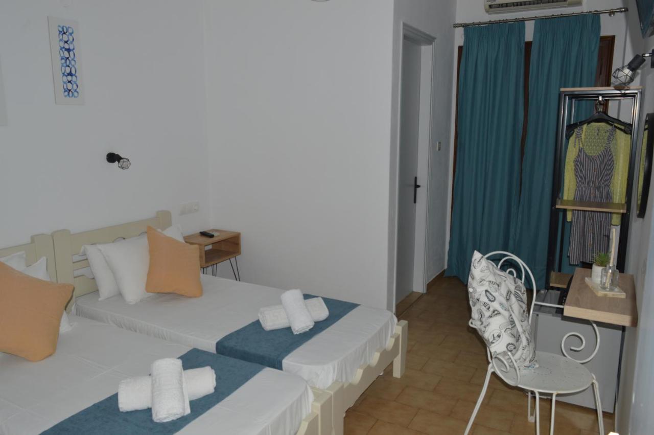 Pansion Katerina Hotel Скиатос Екстериор снимка